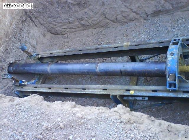 Perforadora de hinca de tuber&iacute;a met&aacute;lica