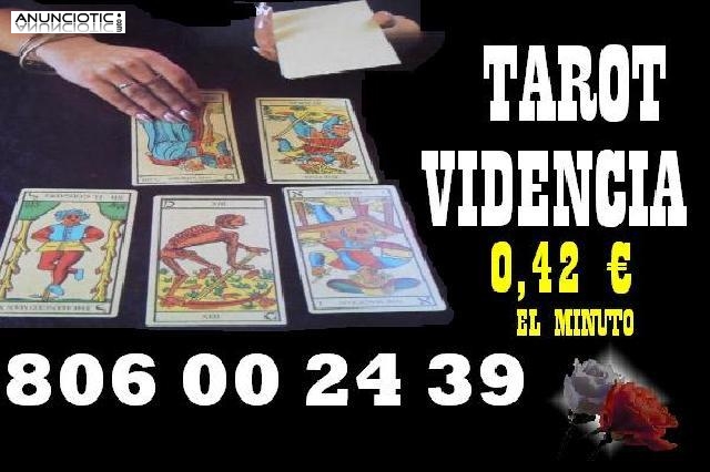 No te dejes vencer lucha por tu relacion. Tarot 0,42�