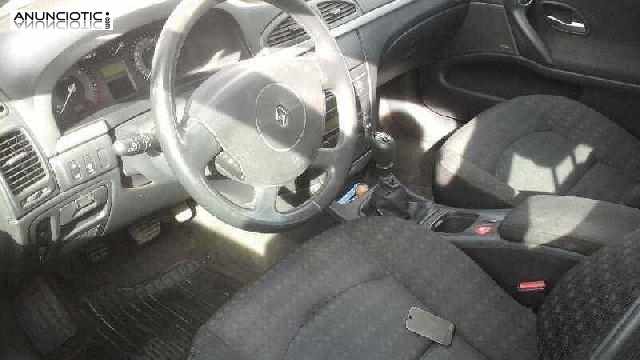 Llanta de renault laguna ii
