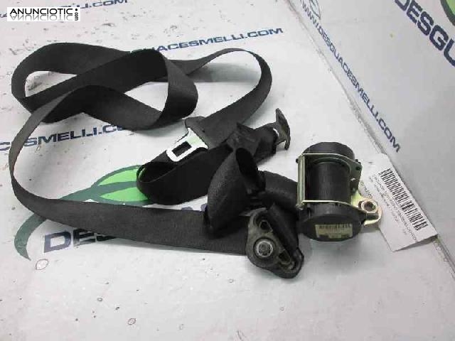 Cinturon seguridad trasero derecho de