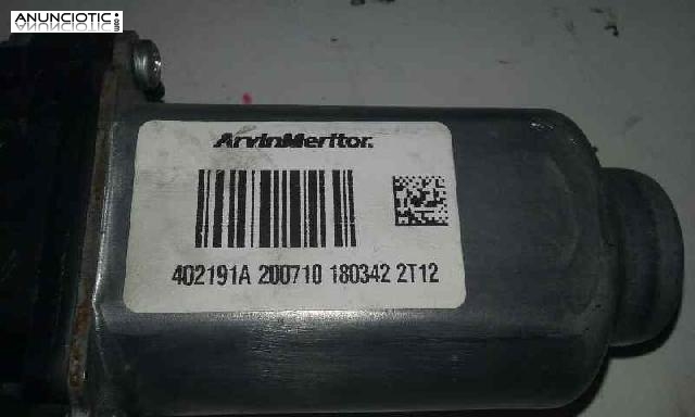 Elevalunas delantero derecho 3419579