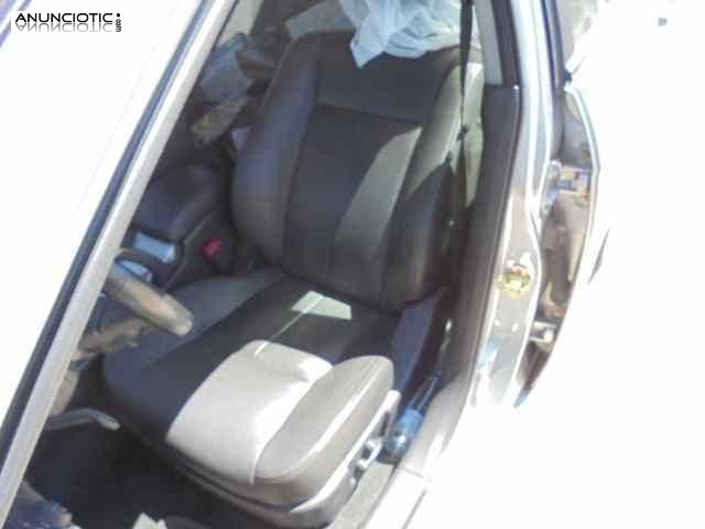 Asiento delantero izquierdo 3453489