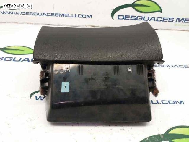 1800447 guantera skoda fabia young
