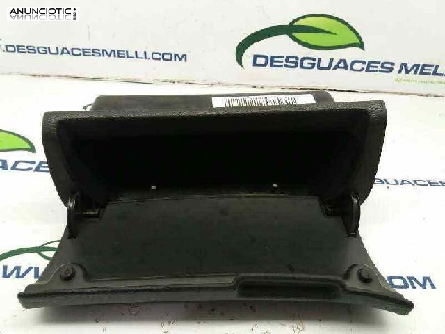 1800447 guantera skoda fabia young
