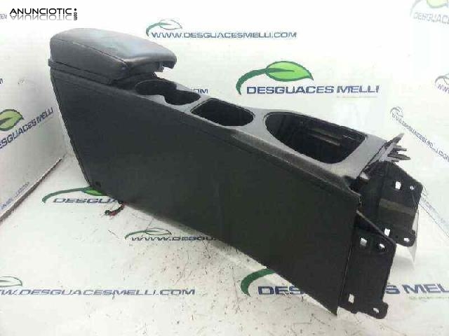 1327401 apoyabrazos nissan qashqai