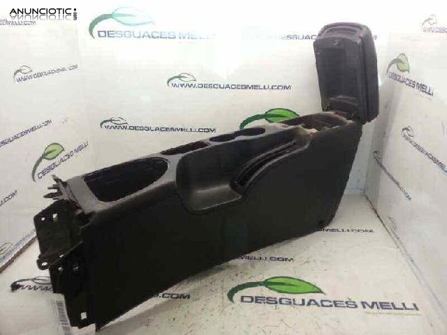 1327401 apoyabrazos nissan qashqai