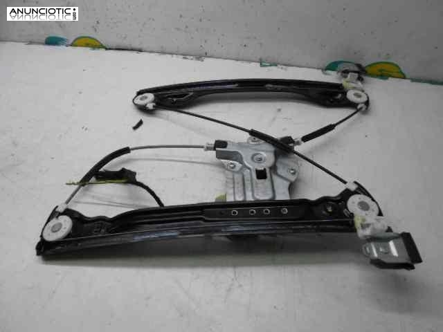 Elevalunas delantero derecho 3275158