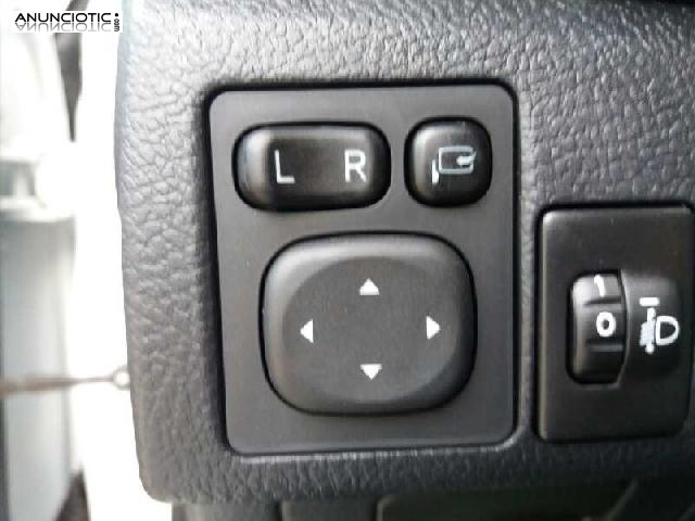 2392297 mando toyota auris feel!