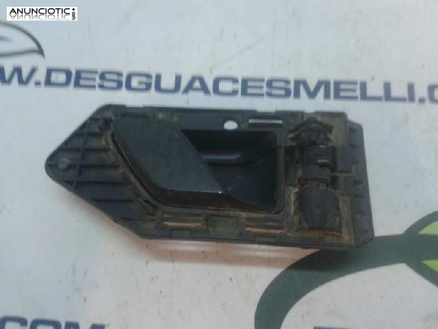 1877348 maneta peugeot partner break