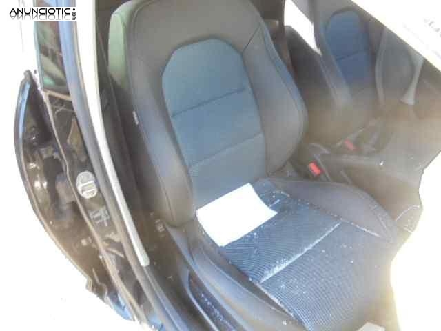 Asiento delantero derecho 3990459 seat