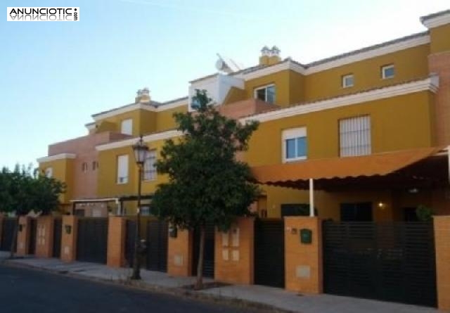 Adosado reformado en palomares del r&iacute;o