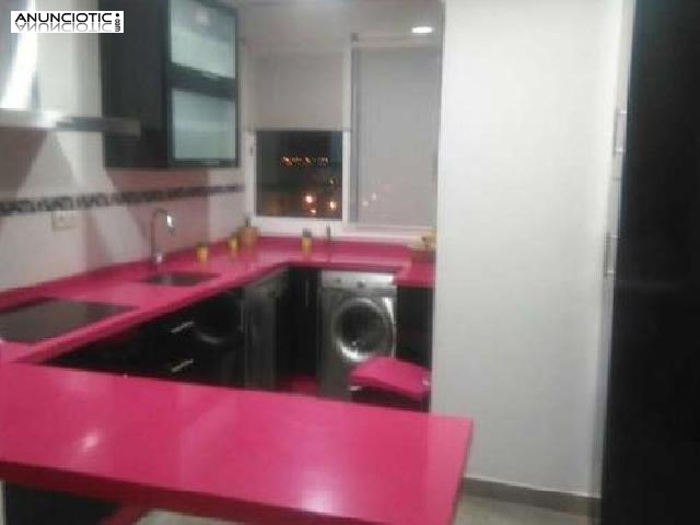 Se alquila 6&ordm; piso con ascensor muy luminoso