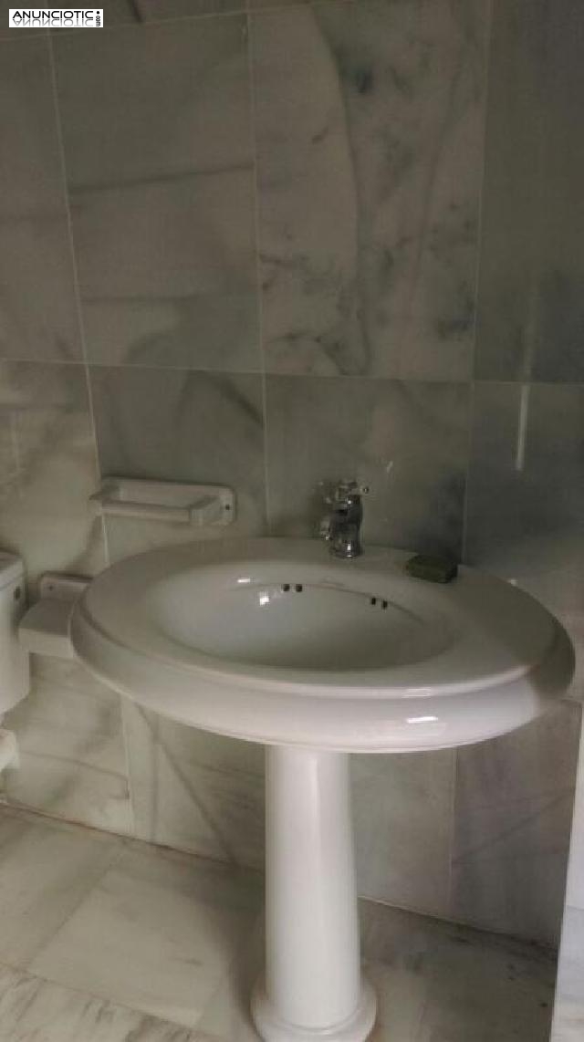 Se alquila 2&ordm; piso con ascensor muy luminoso 