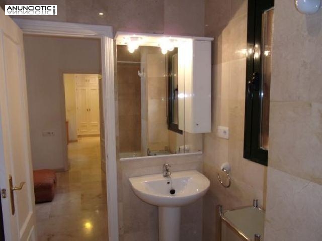 "fant&aacute;stico apartamento, ideal para una person