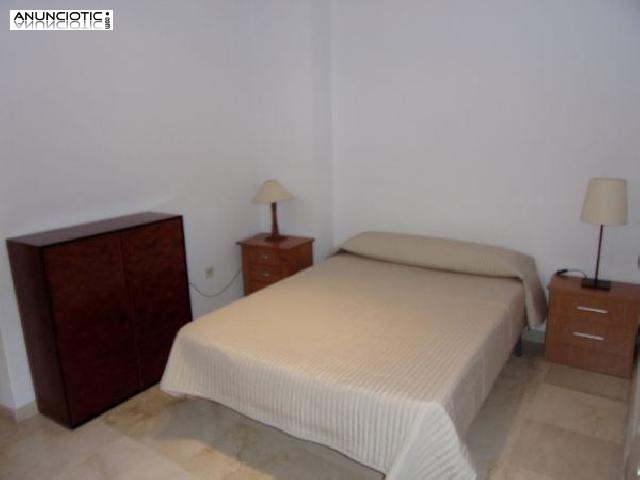 "fant&aacute;stico apartamento, ideal para una person