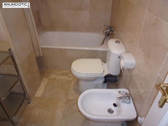 "fant&aacute;stico apartamento, ideal para una person