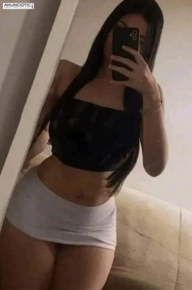 *_est&aacute;s cachondo? Tengo unas curvas de esc&aacute;ndalo._*