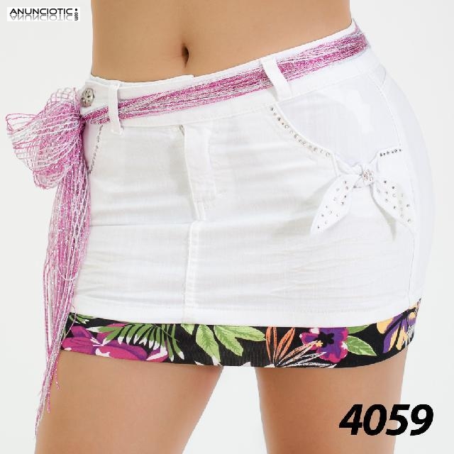 Realza tu figura con la nueva colecci&oacute;n de mini Faldas.