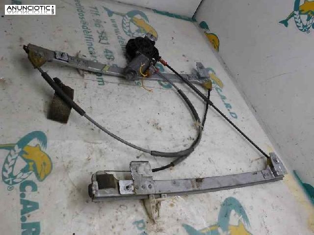Elevalunas delantero derecho 3106759
