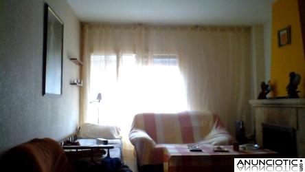 SE ALQUILA HABITACION CON BA&Ntilde;O EN EL INTERIOR