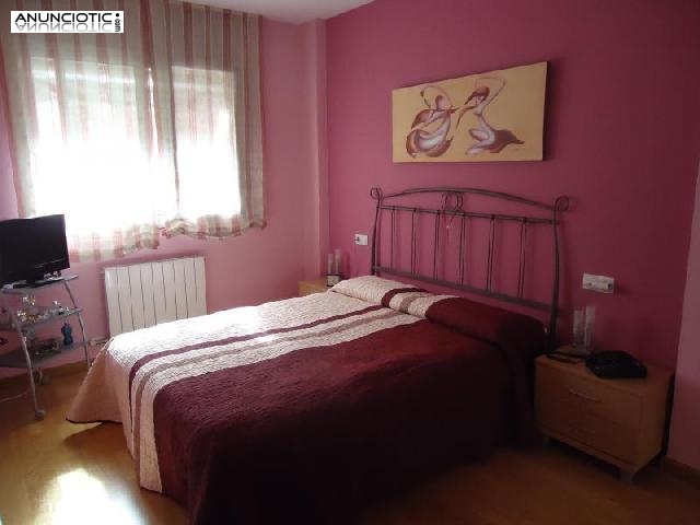 se vende fant&aacute;stico d&uacute;plex en vila-seca