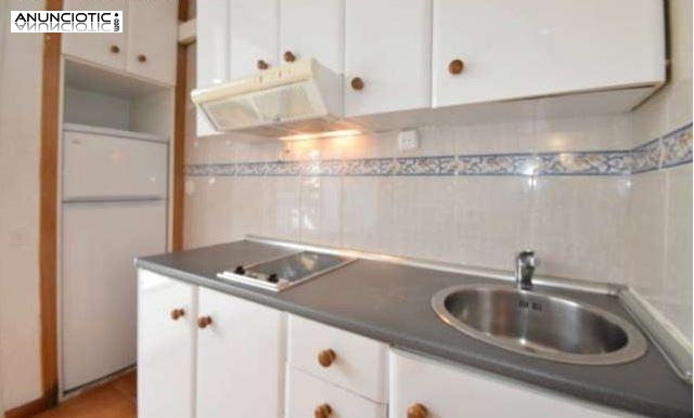 Ocasi&oacute;n estudio en la playa de la pineda