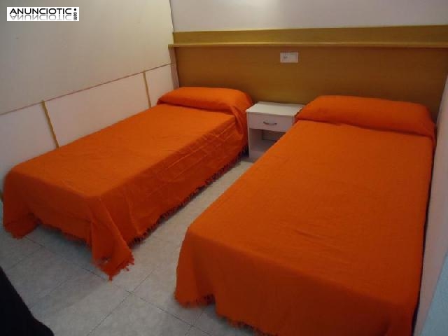 se alquila 5&ordm; estudio con ascensor muy lumino