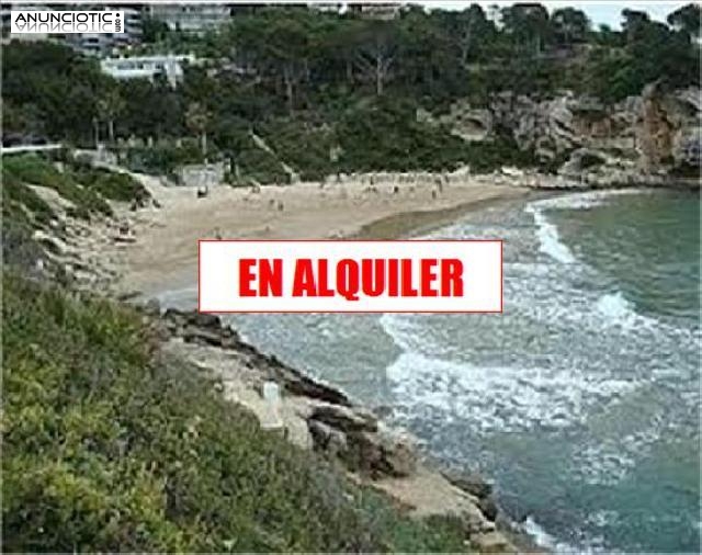 Se alquila para todo el a&ntilde;o, piso planta baja