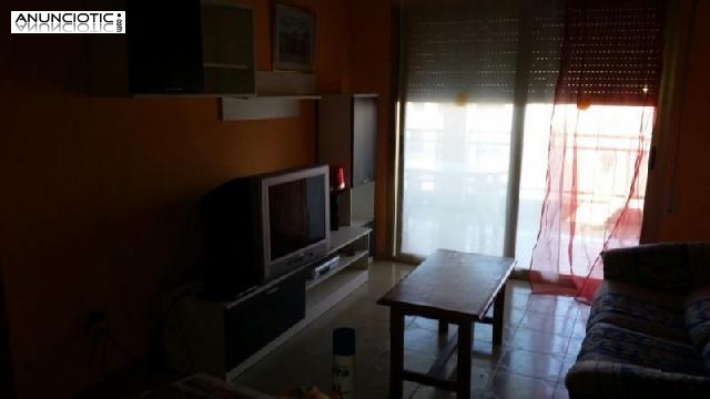 Se alquila 6&ordm; apartamento con ascensor muy lu