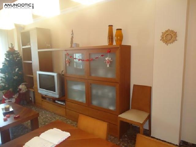 Gran p&igrave;so en alquiler en reus