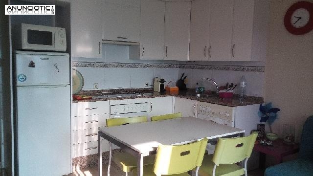 Se vende fant&aacute;stico piso en el poris
