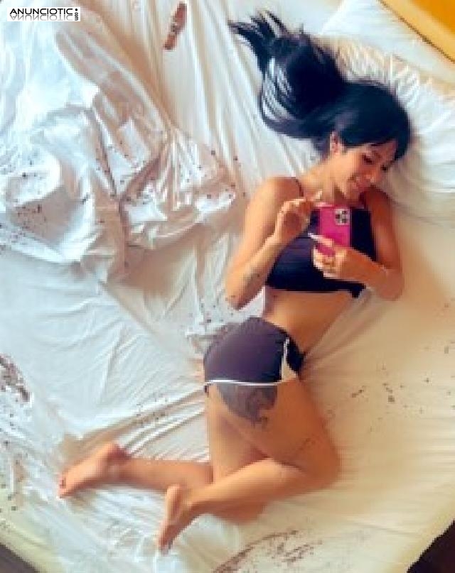 (((estoy cachonda y con muchas ganas de sexo)))