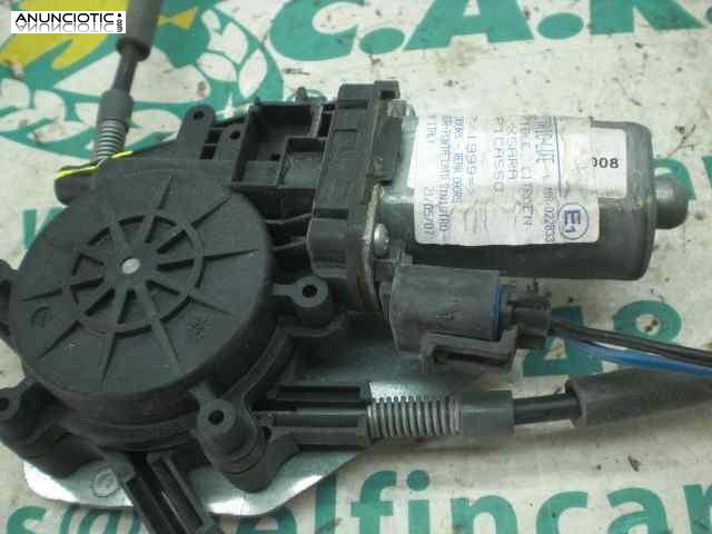 Elevalunas trasero izquierdo 2663738