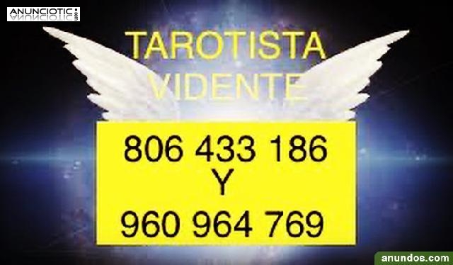 Vidente Tarotista r&aacute;pida barata eficaz en amor efectivo 
