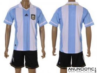 www.futbolmoda.com offer soccer jersey,FC barcelona,espana,real madrid with embroide logo