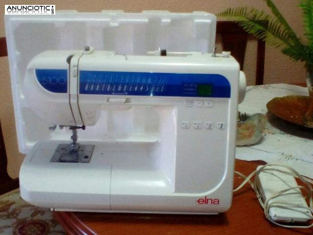 Venta de m&aacute;quina de coser ELNA