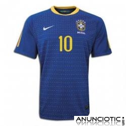su camiseta de f&uml;&sup2;tbol