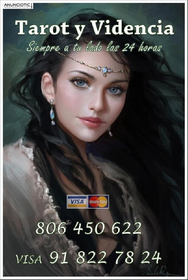 El mejor tarot s&oacute;lo con una buena vidente y tarotista.