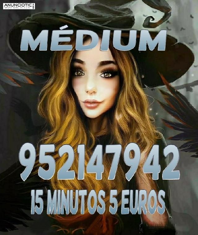 Tarotista y m&eacute;dium 30 minutos 10 euros 