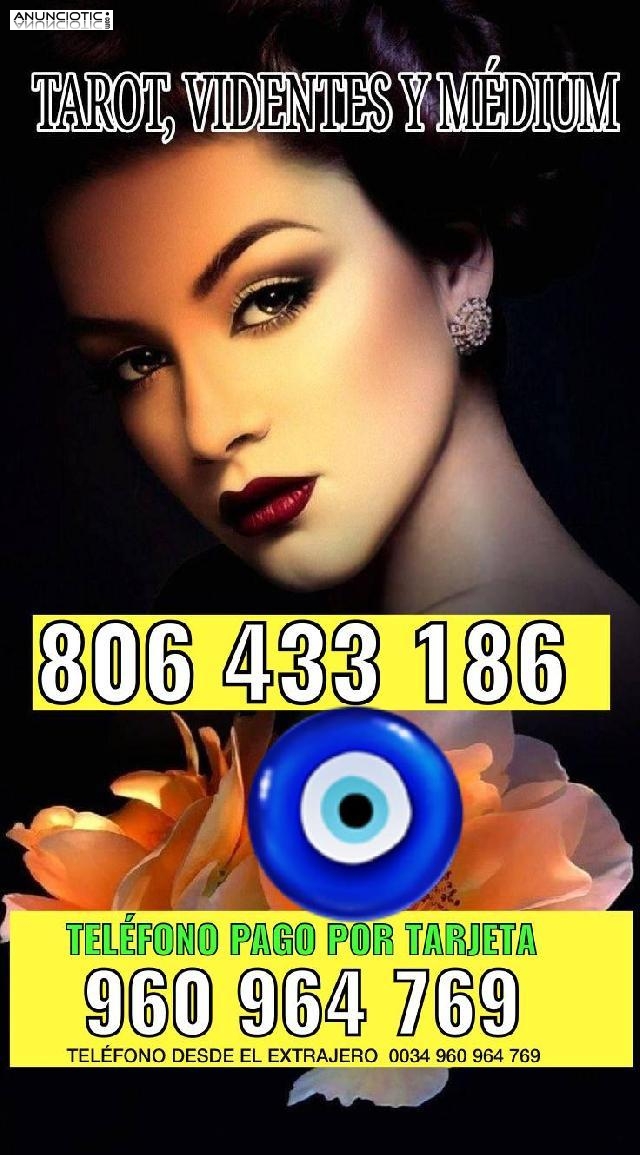 L&iacute;nea barata de tarotista social y vidente con voluntad de ayudarte !!!!!