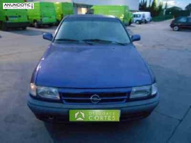 Faro 376843 opel astra f berlina b&aacute;sico