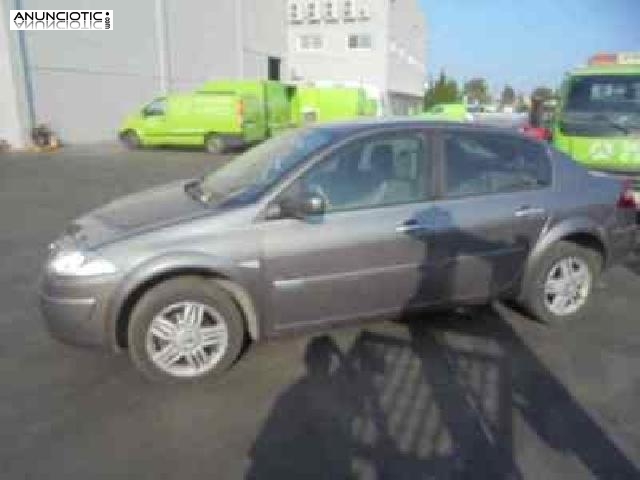 Paragolpes del 336700 renault megane ii