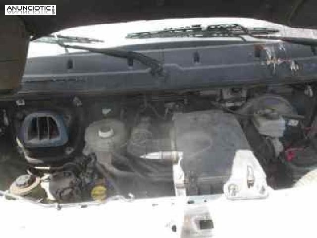 Paragolpes del 215633 renault master