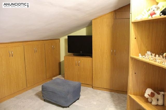 Estupendo adosado en b&eacute;tera