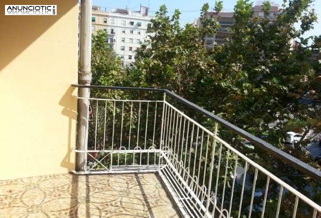 se vende 3&ordm; con ascensor muy luminoso en la z