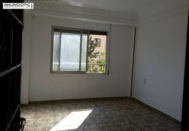 se vende 3&ordm; con ascensor muy luminoso en la z