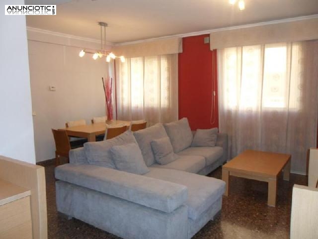 Venta de duplex, en almacera, junto estaci&oacute;n m