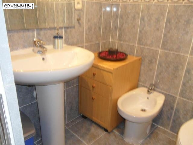 Venta de duplex, en almacera, junto estaci&oacute;n m