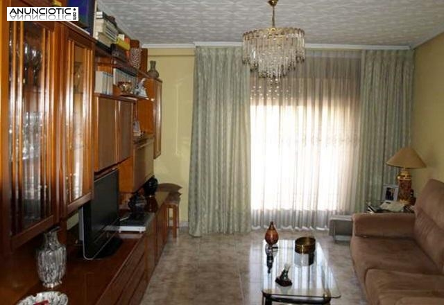 Piso junto a rio t&uacute;ria