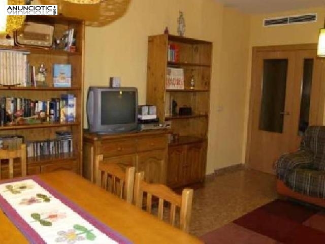 Se vende piso reformado en ll&iacute;ria
